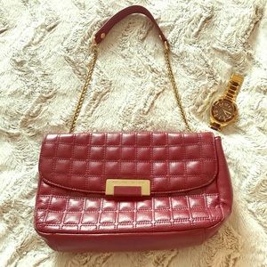 ✨Antonio Melani quilted red purse✨